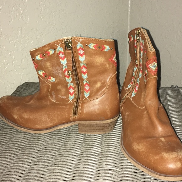 Cow Girl Ankle Boots - Picture 1 of 3
